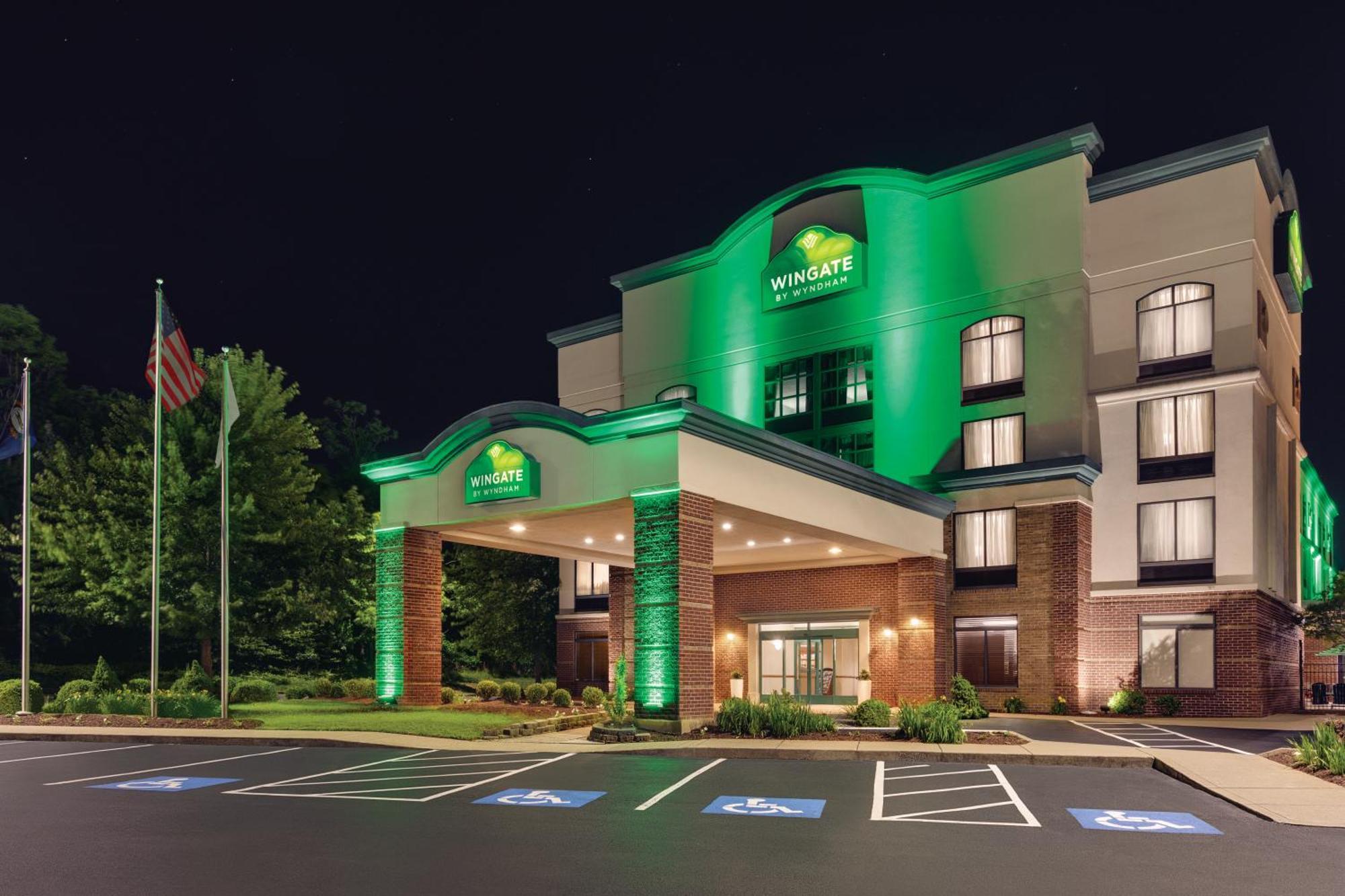 Wingate By Wyndham Louisville East Exterior photo