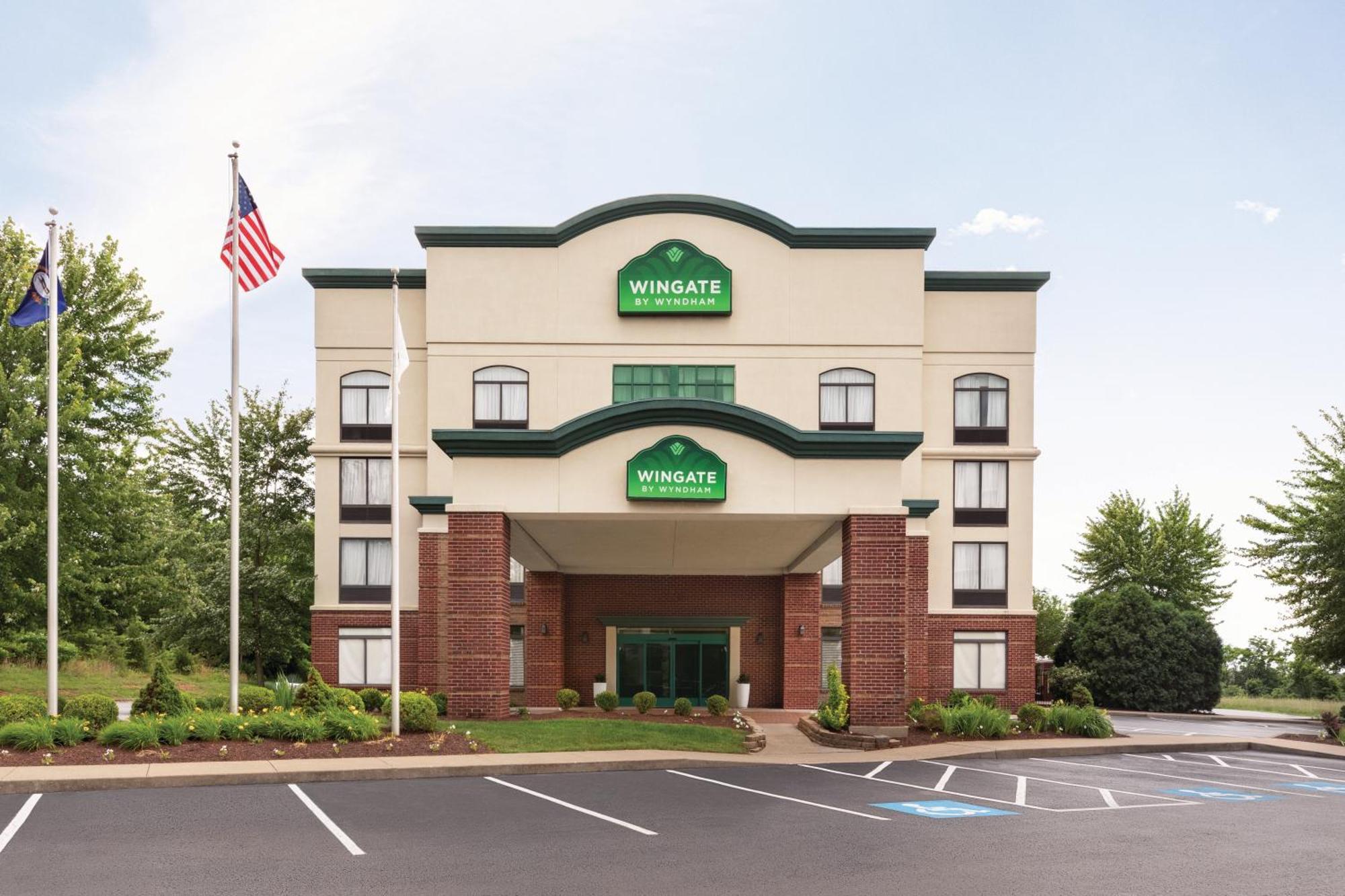 Wingate By Wyndham Louisville East Exterior photo